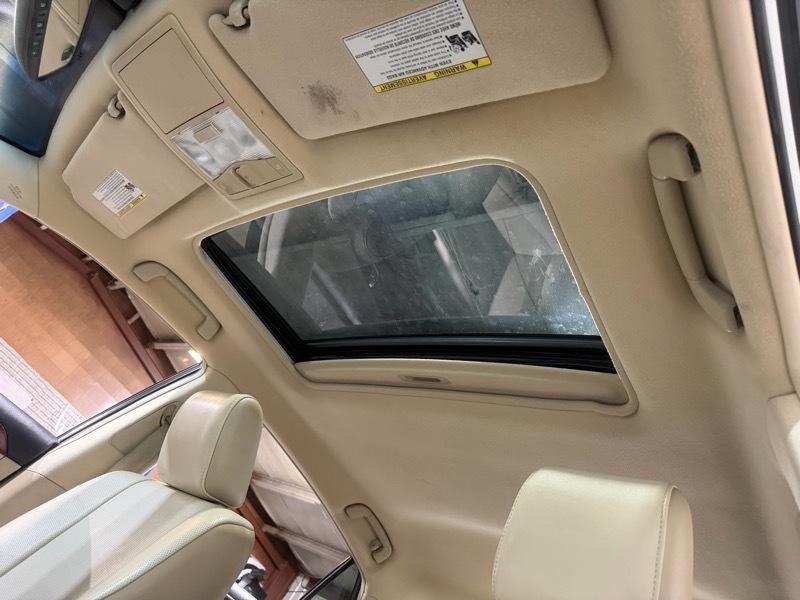 Toyota Avalon Base 2012