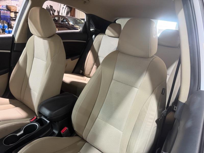 Hyundai Elantra GT A/T 2013