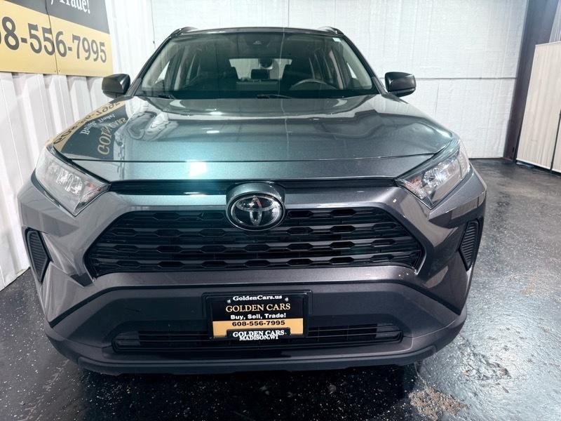 Toyota RAV4 LE 2021