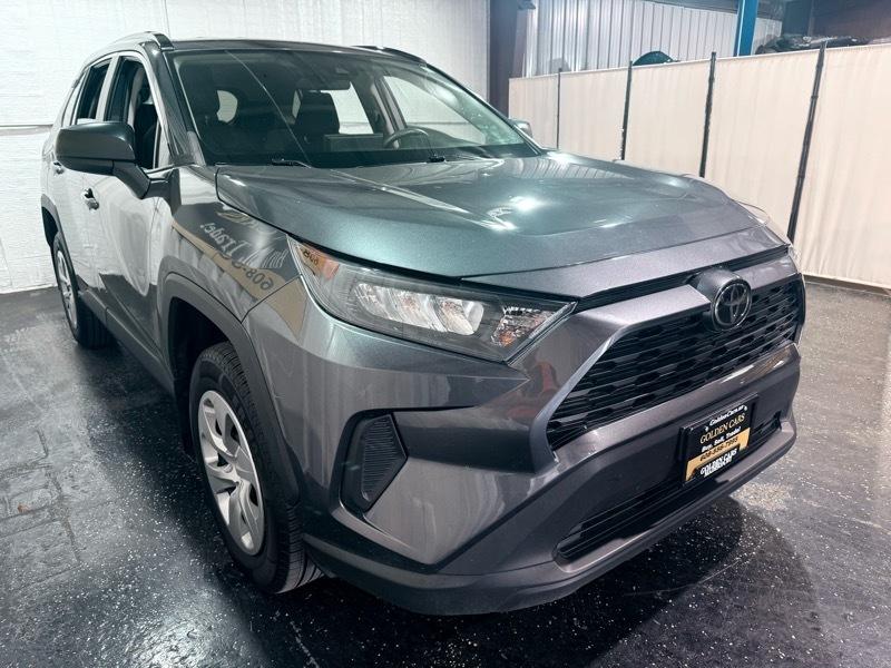 Toyota RAV4 LE 2021