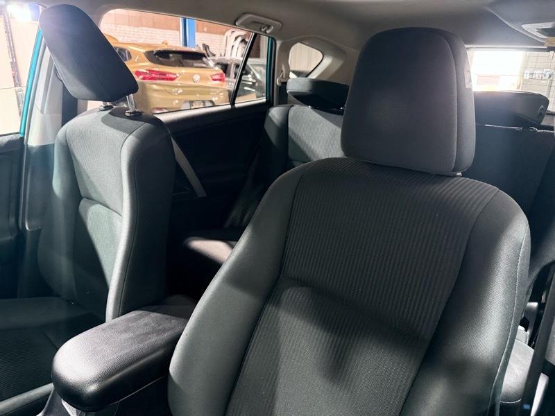 Toyota RAV4 LE 2016
