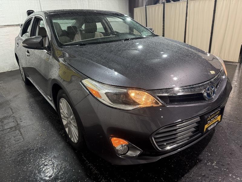 Toyota Avalon Hybrid XLE Premium 2013