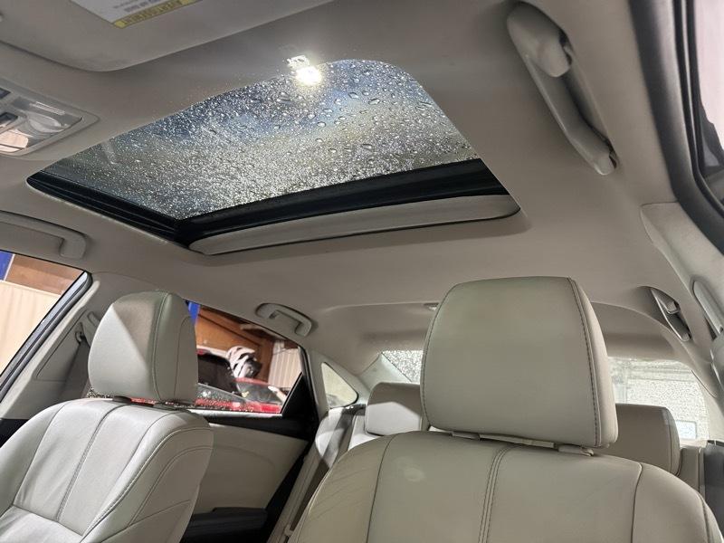 Toyota Avalon Hybrid XLE Premium 2013