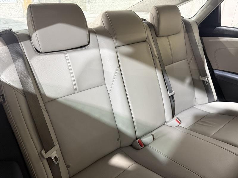 Toyota Avalon Hybrid XLE Premium 2013