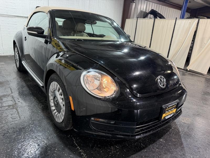 Volkswagen Beetle 1.8T PZEV Convertible 2015