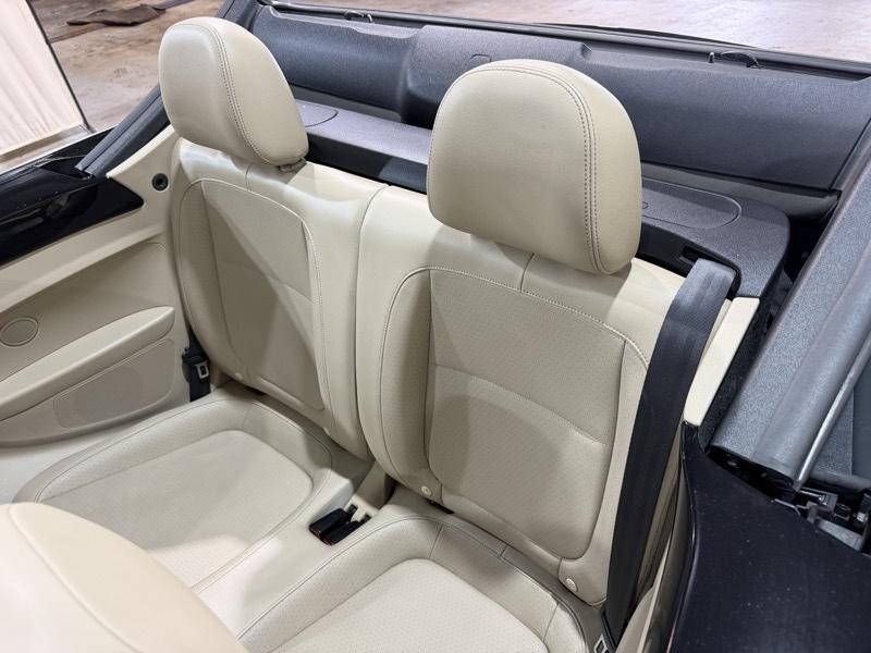 Volkswagen Beetle 1.8T PZEV Convertible 2015