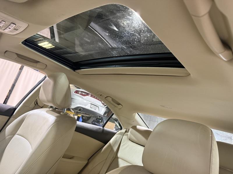 Lexus ES 350 Sedan 2010