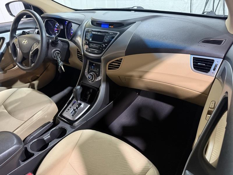 Hyundai Elantra GLS 2013