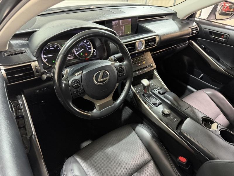 Lexus IS 250 AWD 2015