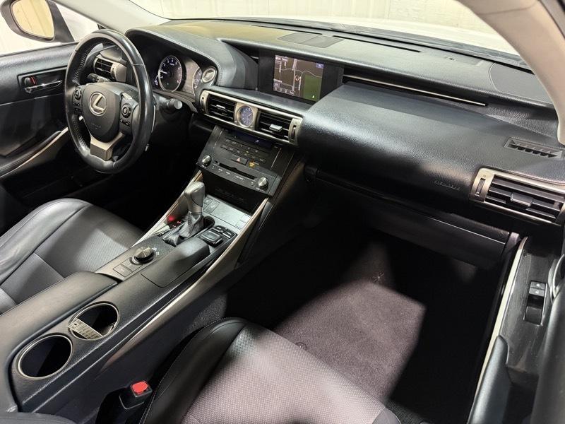 Lexus IS 250 AWD 2015