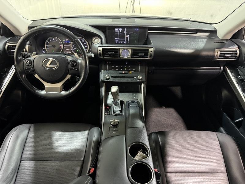 Lexus IS 250 AWD 2015
