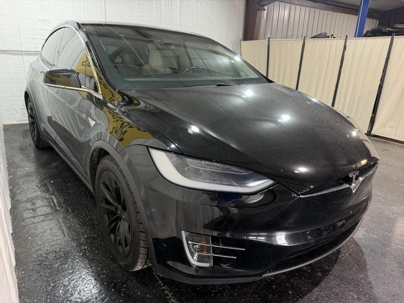 Tesla Model X 75D 2018