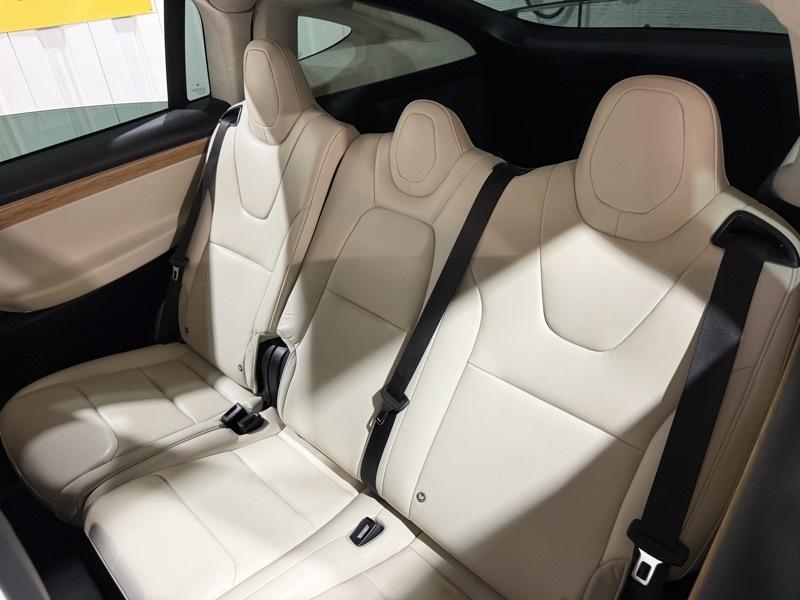 Tesla Model X 75D 2018