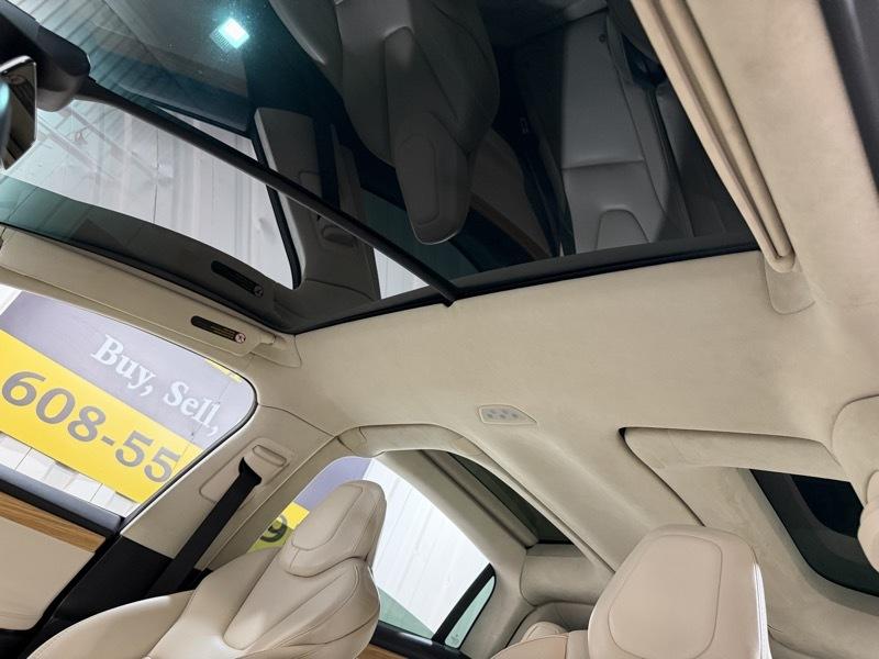 Tesla Model X 75D 2018
