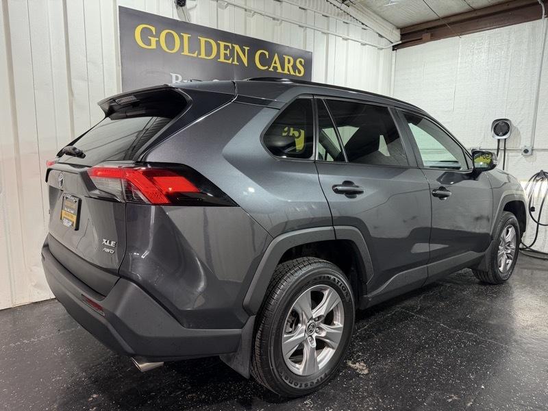 Toyota RAV4 photo 5