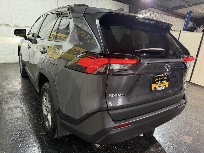 Toyota RAV4 photo 7