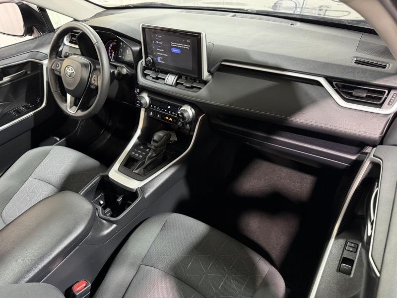 Toyota RAV4 photo 12