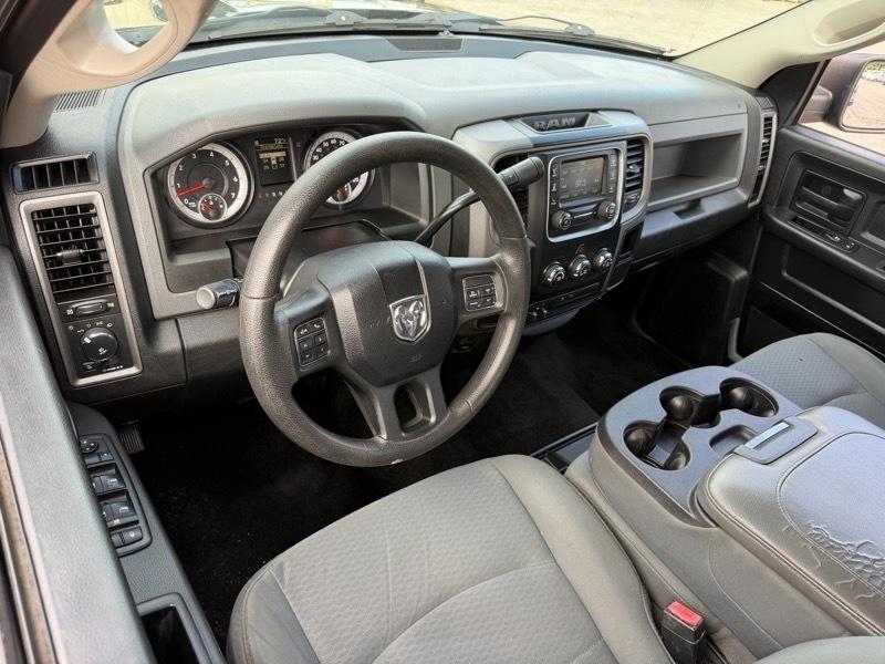 RAM 1500 Express 4x4 Crew Cab 5'7" Box 2014