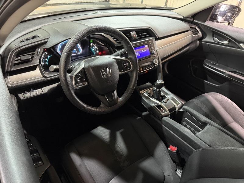 Honda Civic LX Sedan 6MT 2019