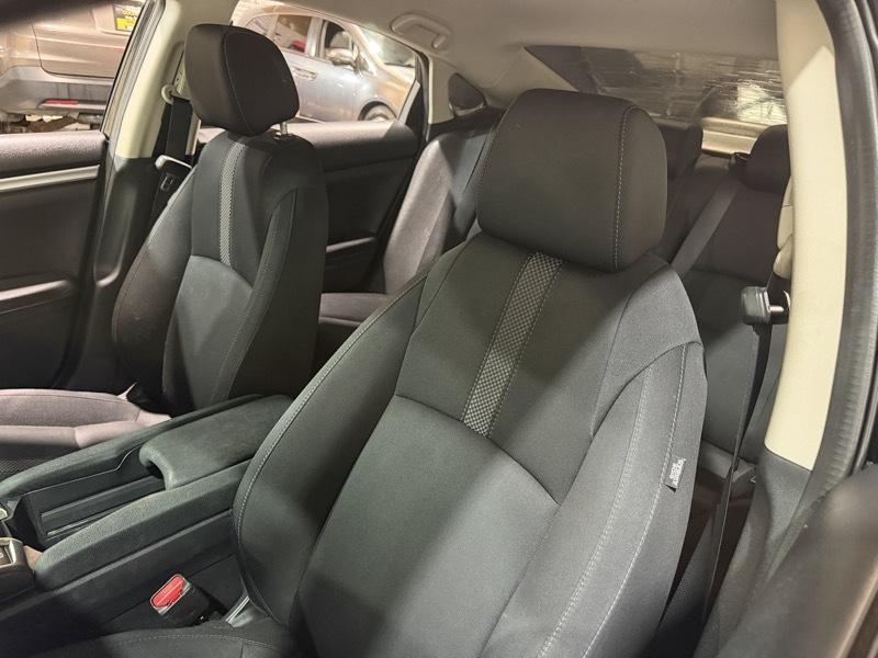 Honda Civic LX Sedan 6MT 2019