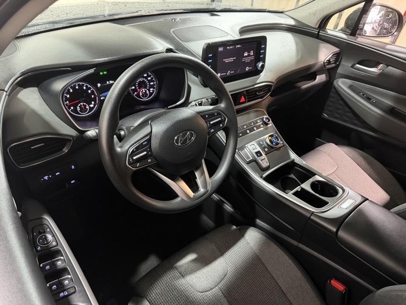 Hyundai Santa Fe SE 2023