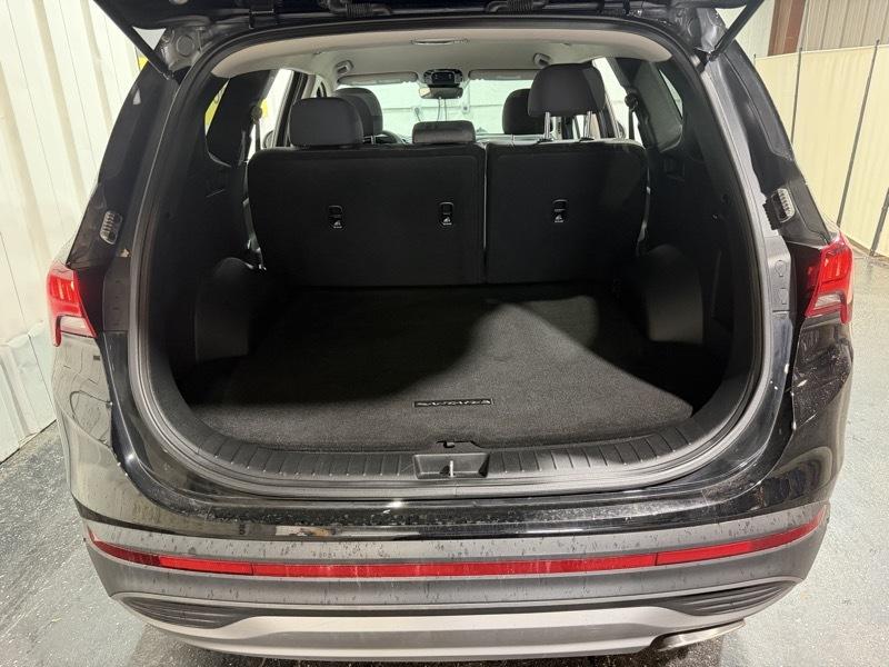 Hyundai Santa Fe SE 2023