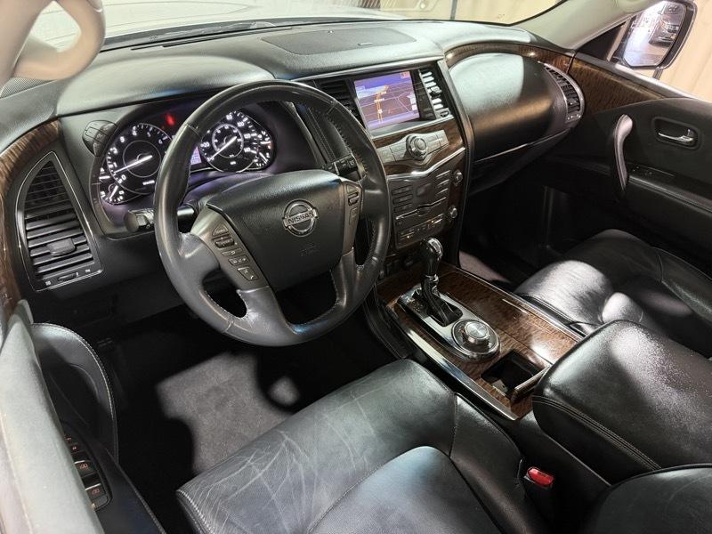 Nissan Armada Platinum AWD 2017