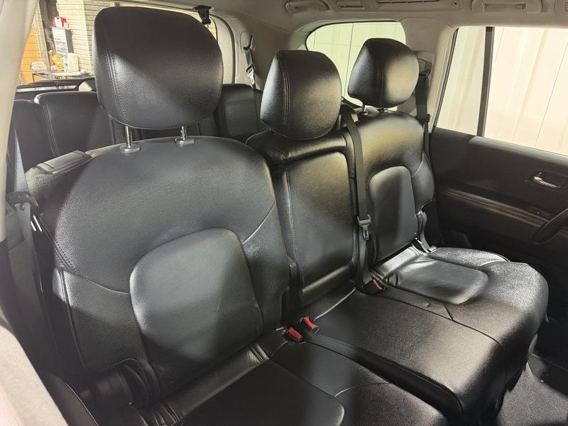 Nissan Armada Platinum AWD 2017