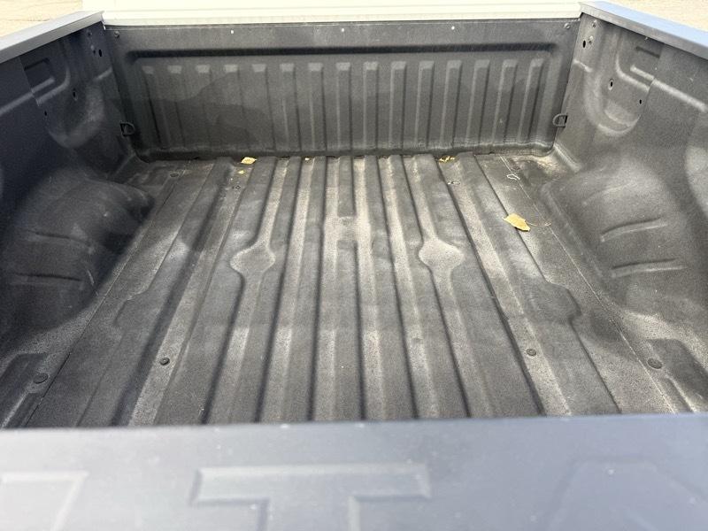 Nissan Titan Platinum Reserve Crew Cab 4WD 2024