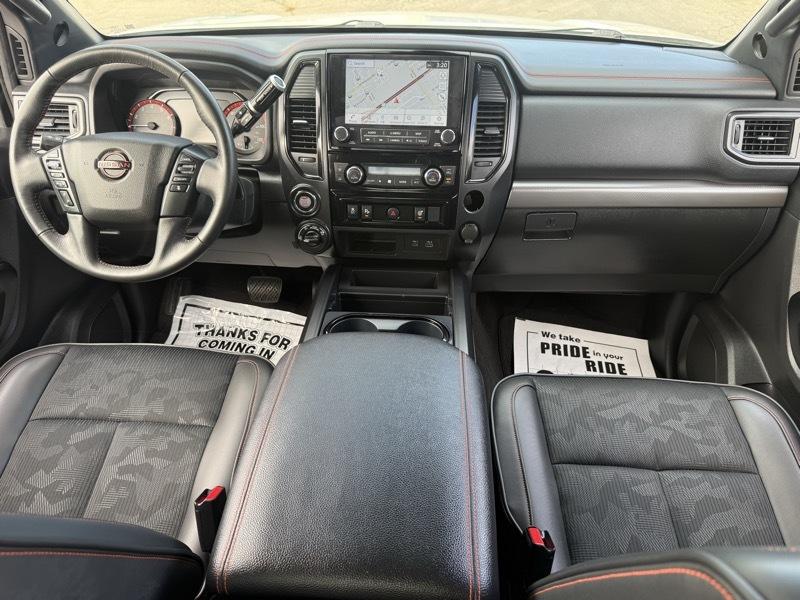 Nissan Titan Platinum Reserve Crew Cab 4WD 2024