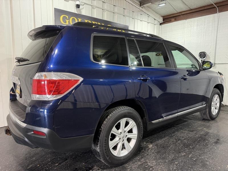 Toyota Highlander Base 2012