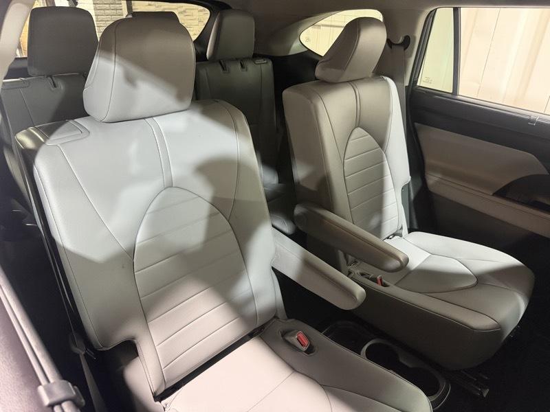 Toyota Highlander XLE Nav AWD V6 2020
