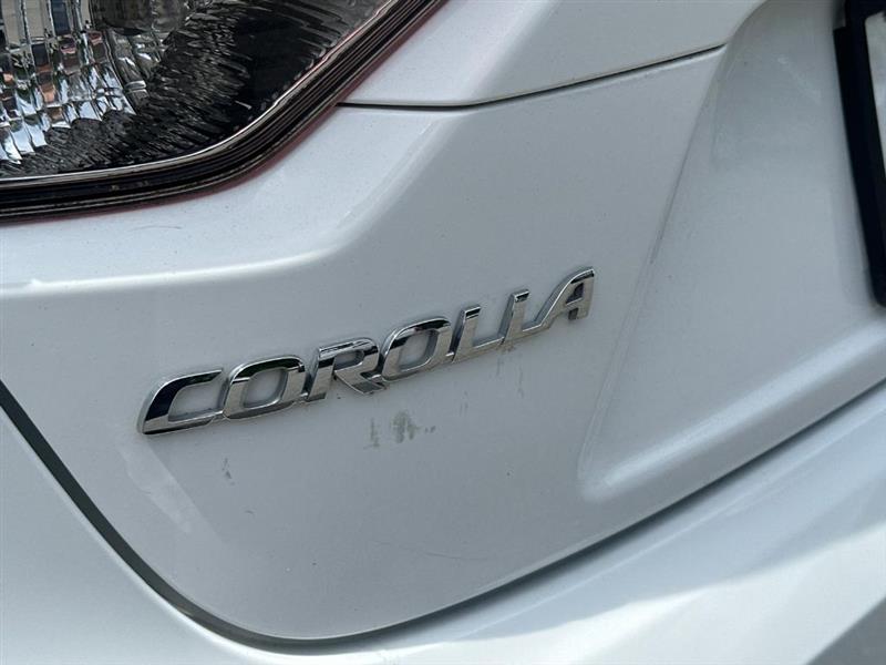 Toyota Corolla LE 2021
