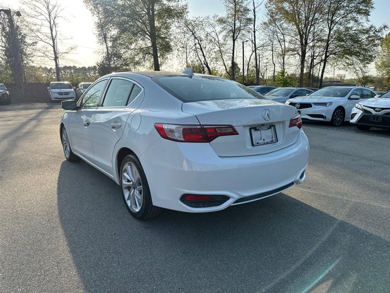 Acura ILX 8-Spd AT 2017 Acura ILX 8-Spd AT 2017
