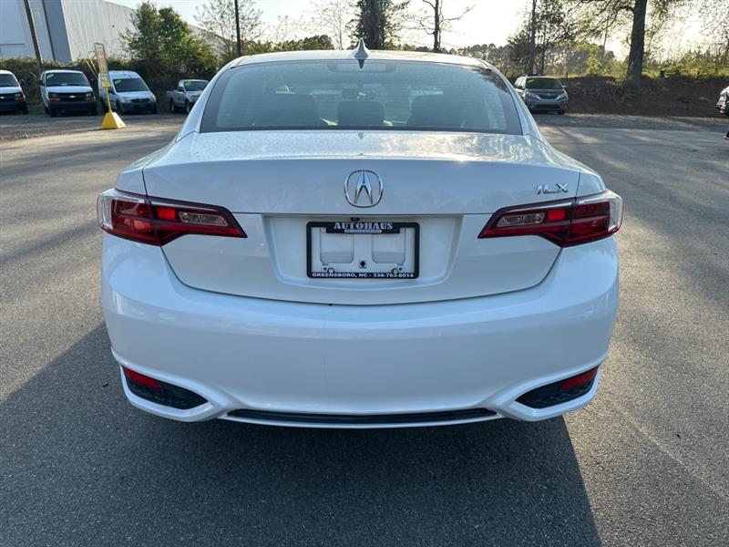 Acura ILX 8-Spd AT 2017 Acura ILX 8-Spd AT 2017