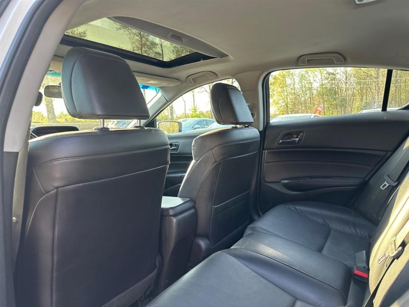 Acura ILX 8-Spd AT 2017 Acura ILX 8-Spd AT 2017