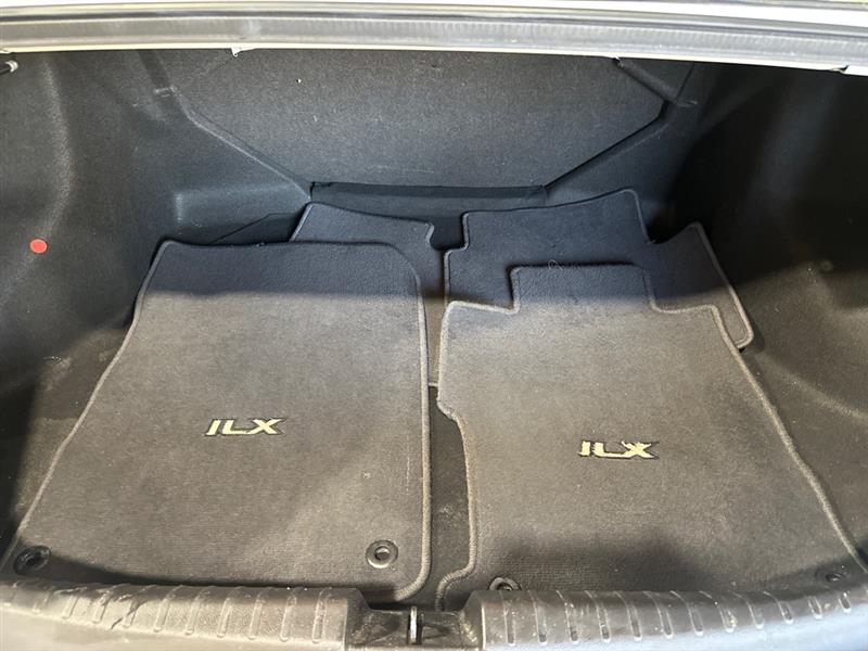 Acura ILX 8-Spd AT 2017 Acura ILX 8-Spd AT 2017