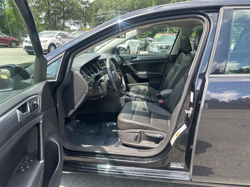 Volkswagen Golf TSI 8A 2021