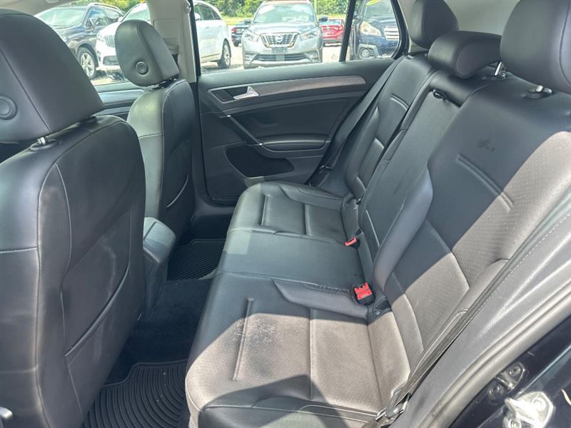 Volkswagen Golf TSI 8A 2021