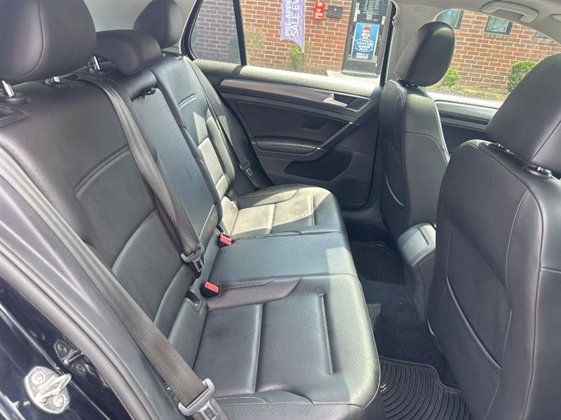 Volkswagen Golf TSI 8A 2021