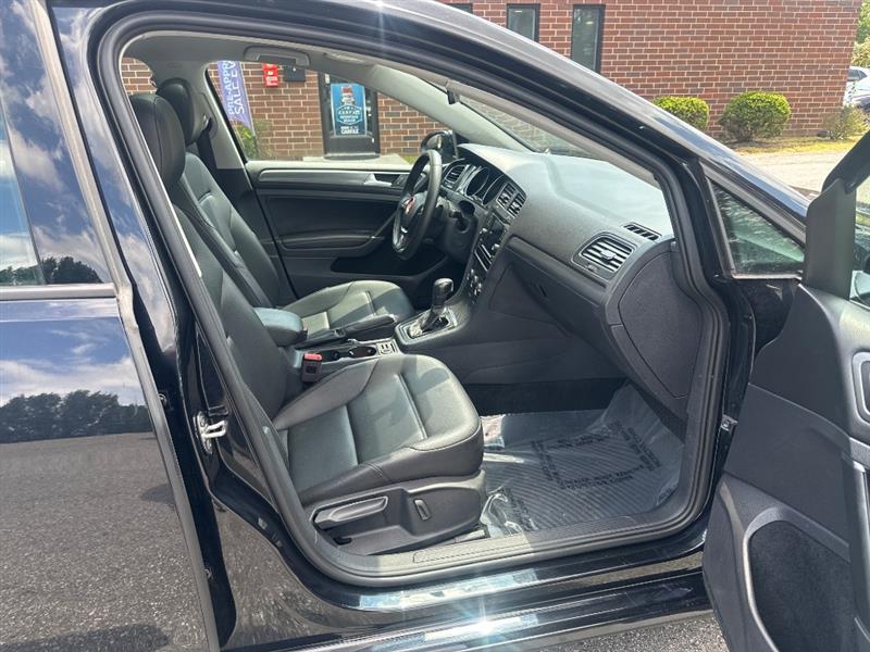 Volkswagen Golf TSI 8A 2021