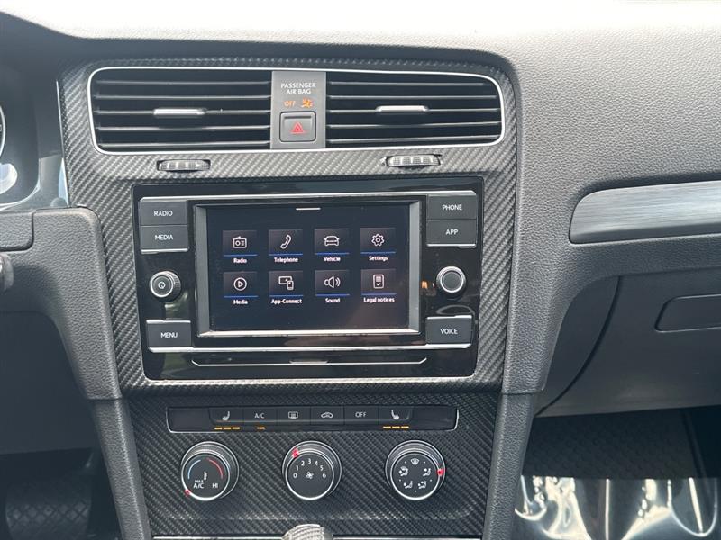 Volkswagen Golf TSI 8A 2021