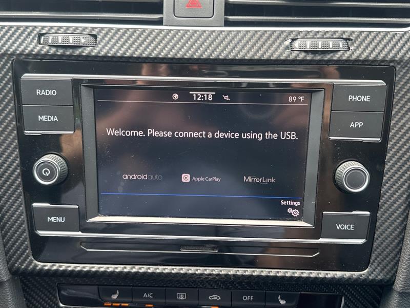 Volkswagen Golf TSI 8A 2021