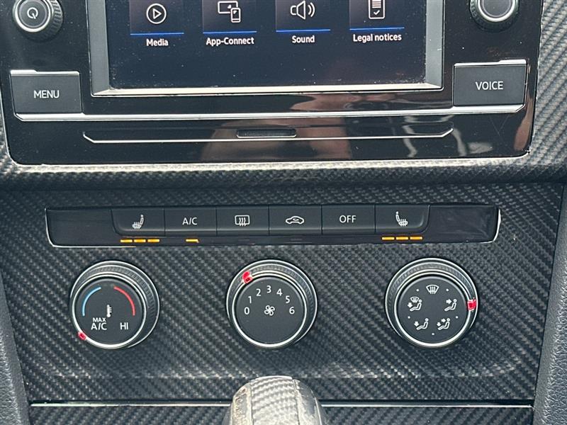 Volkswagen Golf TSI 8A 2021