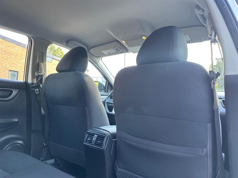 Nissan Rogue Sport S 2019