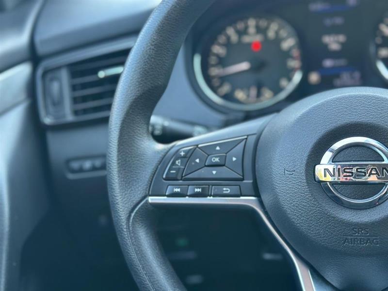 Nissan Rogue Sport S 2019