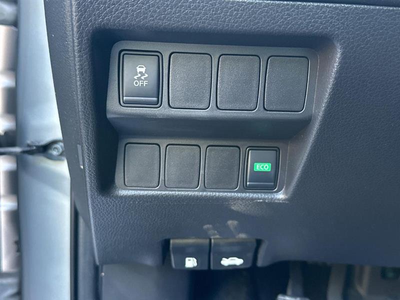 Nissan Rogue Sport S 2019