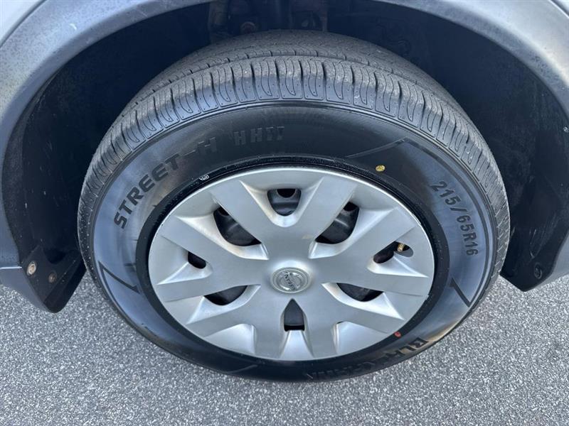 Nissan Rogue Sport S 2019