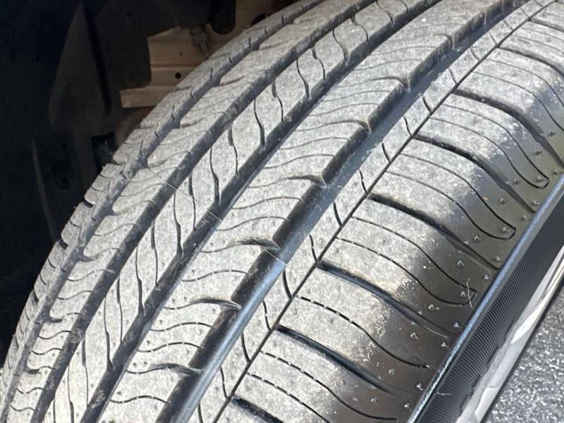 Nissan Rogue Sport S 2019