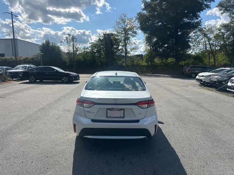 Toyota Corolla LE 2022